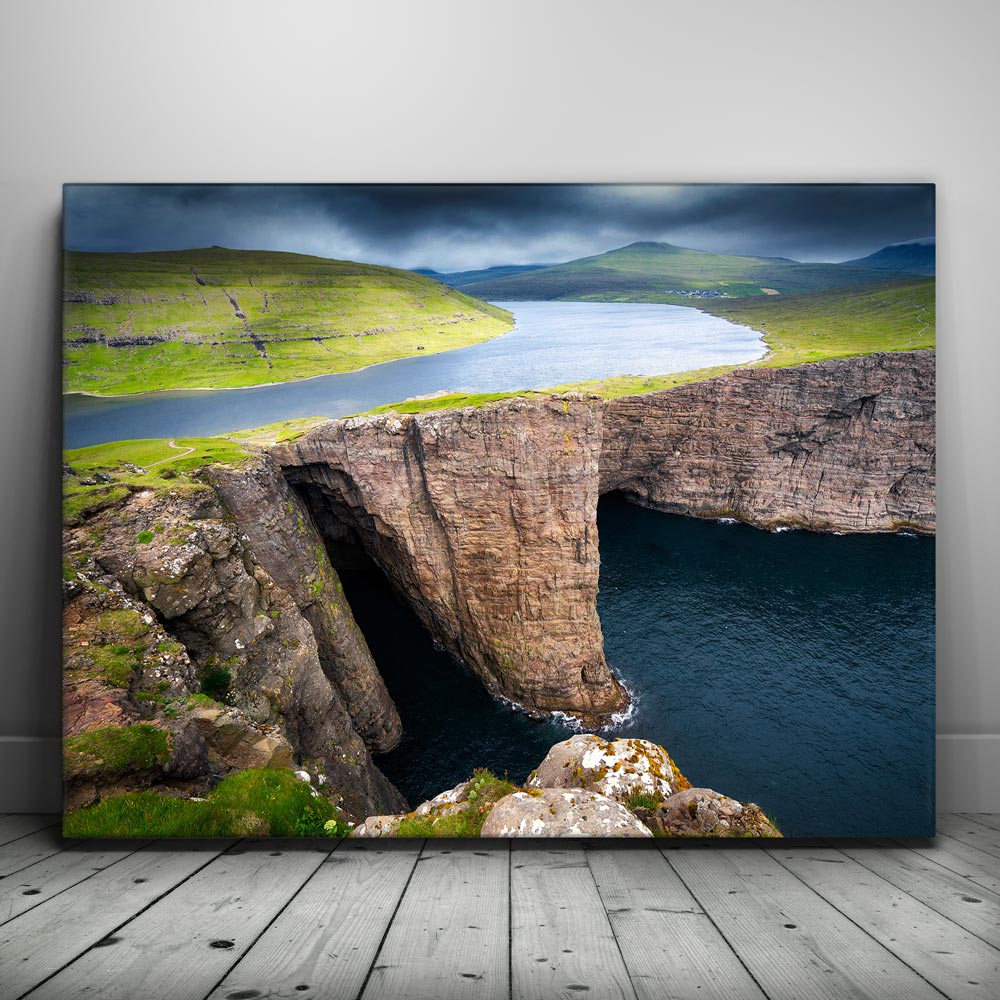 Hypnotic Waterscapes - Faroe