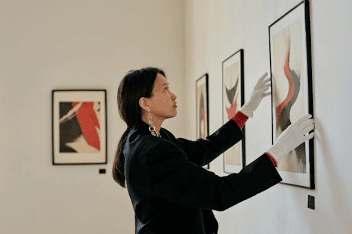 How to Arrange Wall Art: Expert Tips for Stunning Display