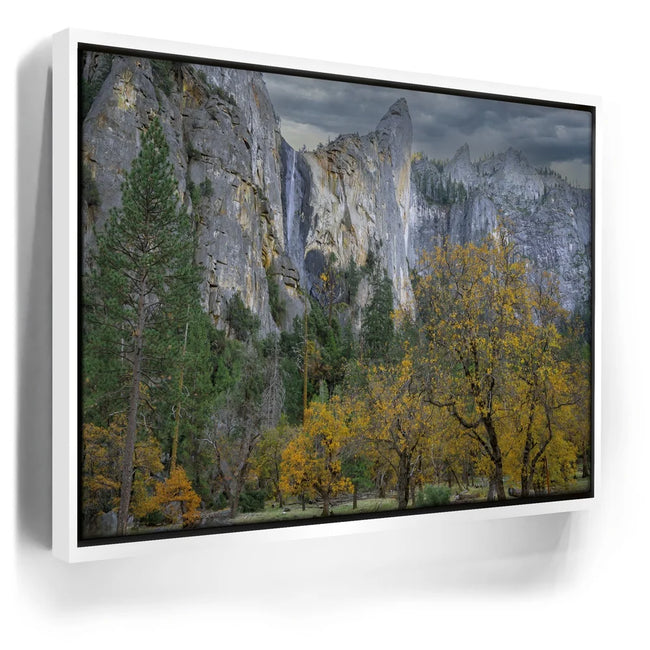 Featured image 6 for Autumn Glow Bridalveil Fall Yosemite