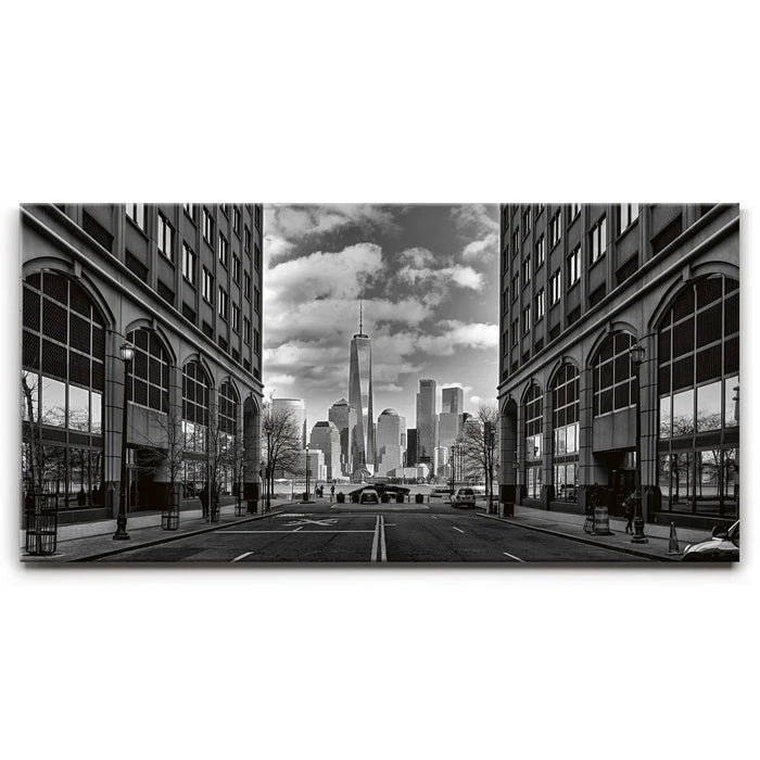Featured image 1 for Black And White Lower Manhattan Skyline Panoramic