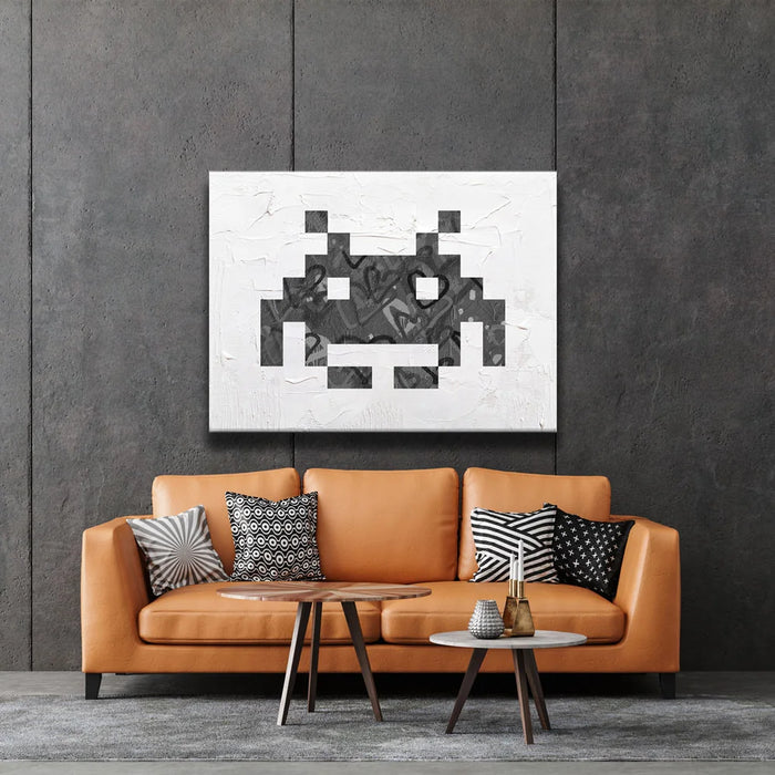 Featured image 2 for Black & White Space Invader