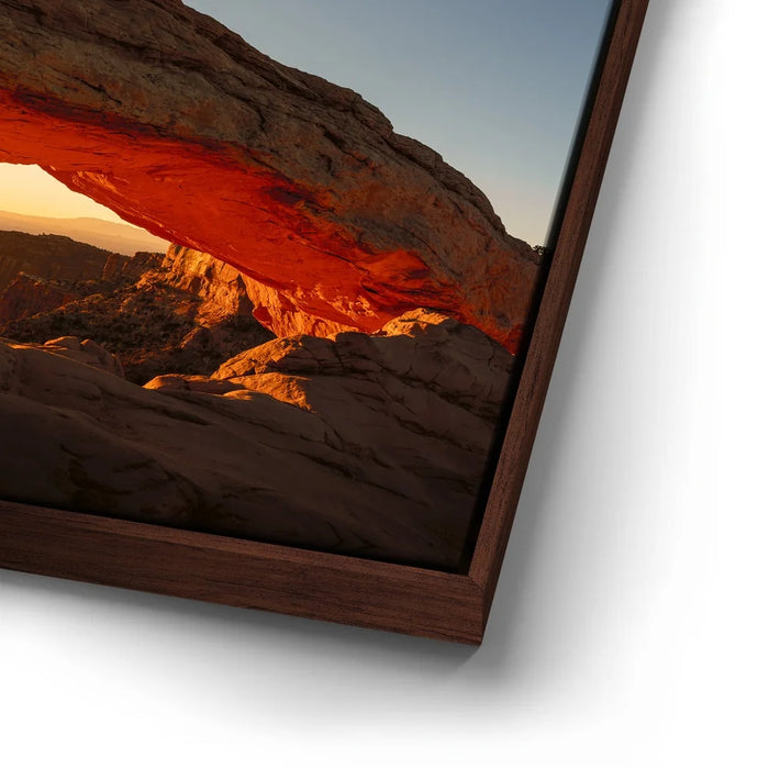 Featured image 14 for Catching Fire - Mesa Arch, Canyonlands NP, Utah