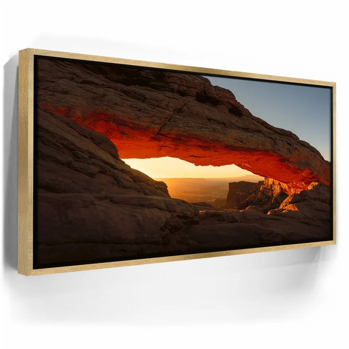Featured image 7 for Catching Fire - Mesa Arch, Canyonlands NP, Utah
