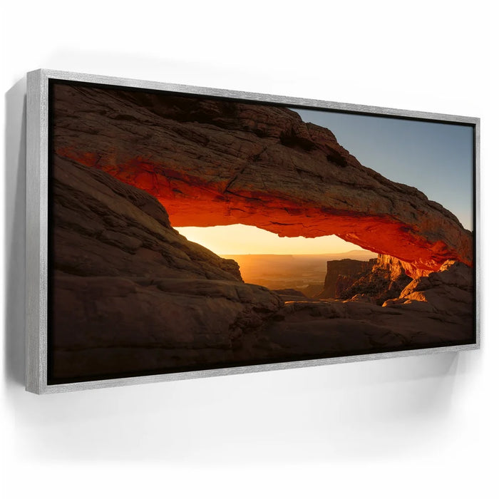 Featured image 8 for Catching Fire - Mesa Arch, Canyonlands NP, Utah