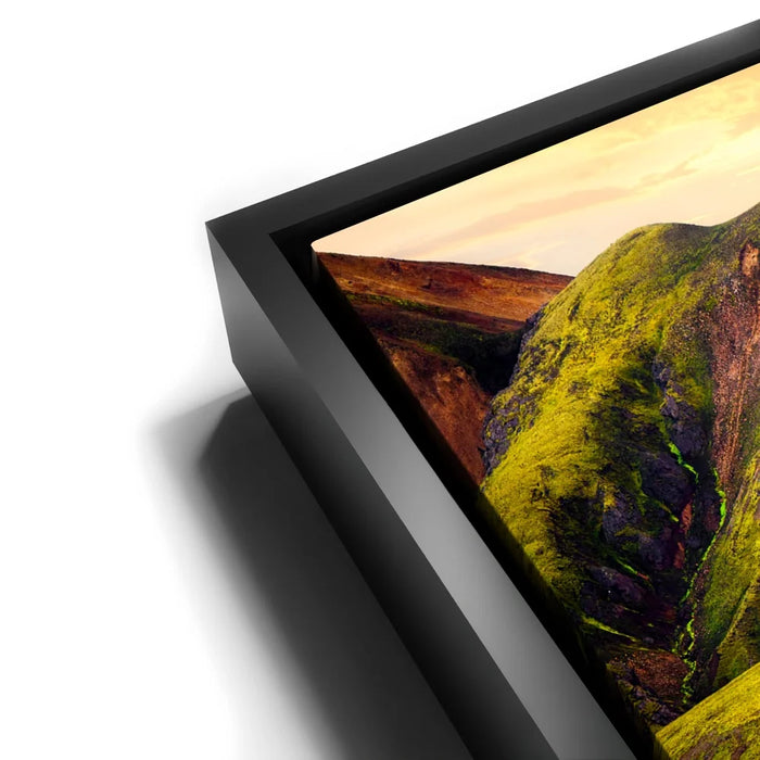 Featured image 12 for Colorful Icelandic Wilderness