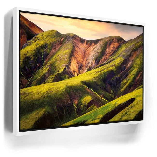 Featured image 6 for Colorful Icelandic Wilderness