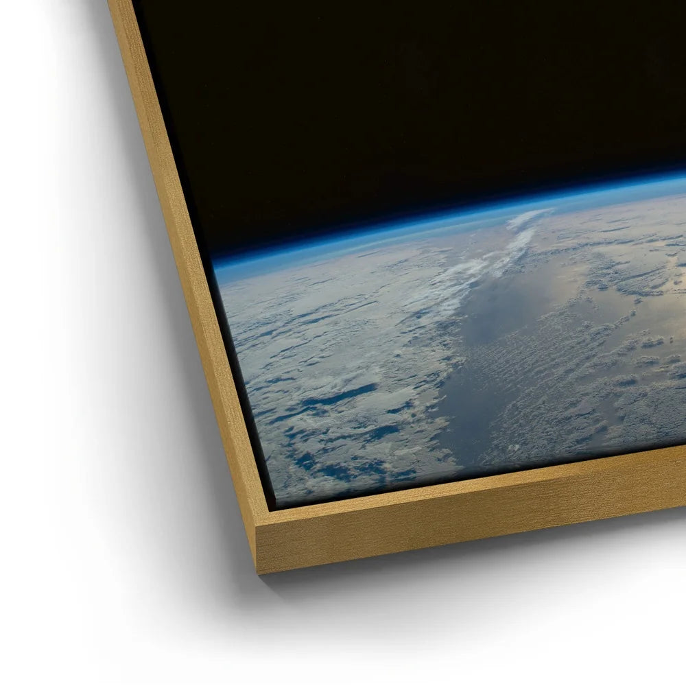 Featured image 12 for Earth's thin blue atmosphere