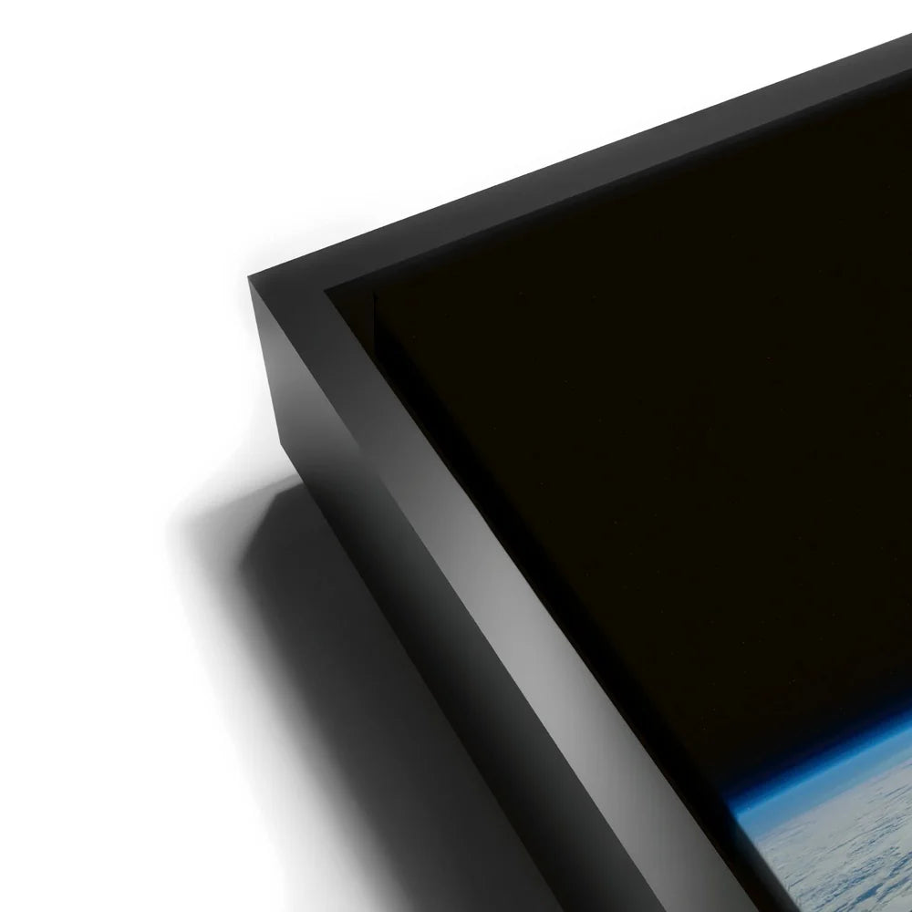 Featured image 11 for Earth's thin blue atmosphere