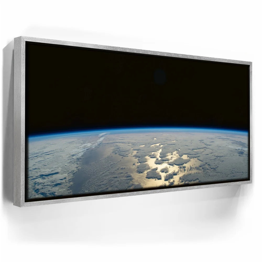 Featured image 8 for Earth's thin blue atmosphere