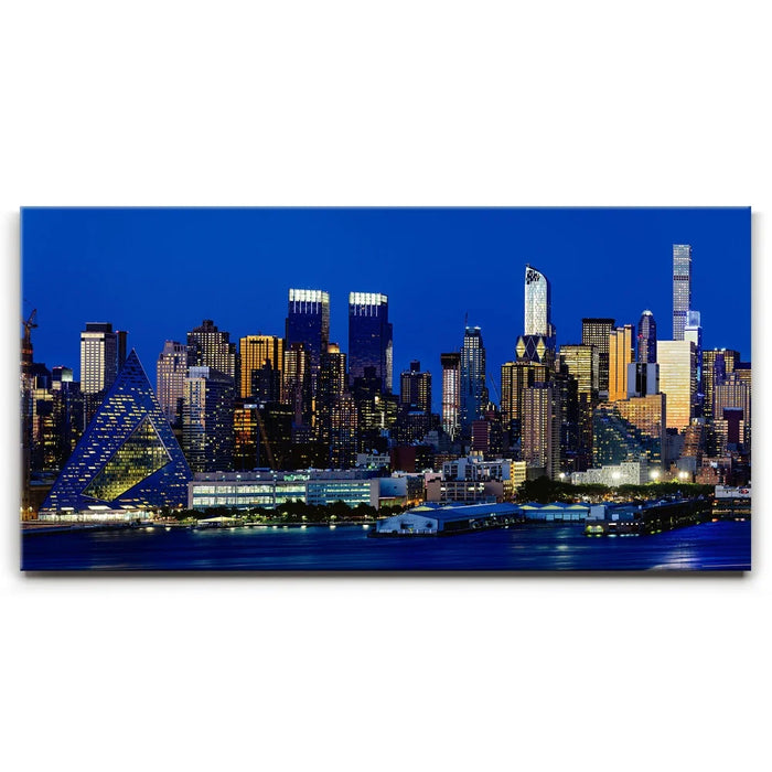 Featured image 1 for Famous Midtown Manhattan Skyline View At Night - 1 Of 3