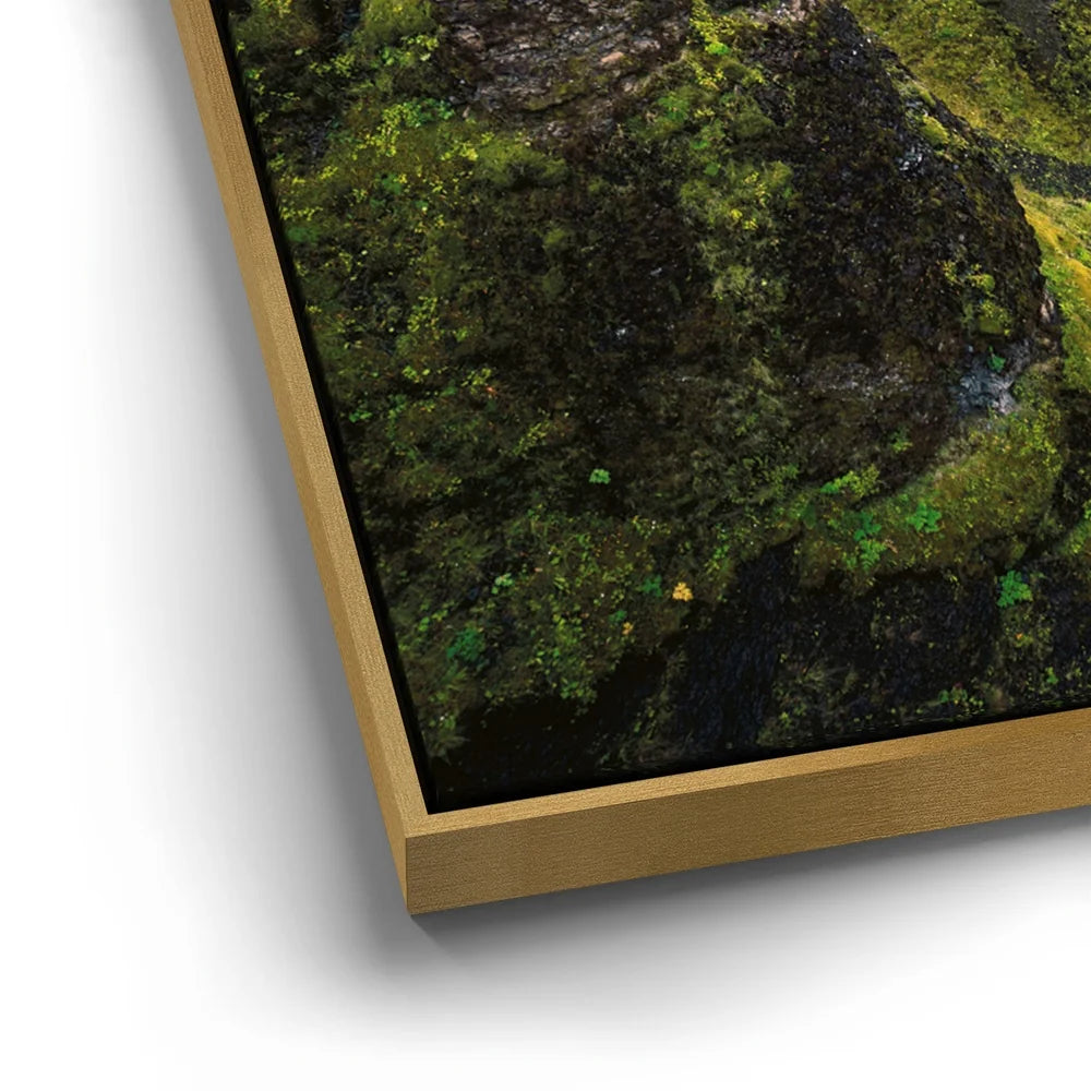 Featured image 12 for Fjarrgljfur Green Canyon - Iceland
