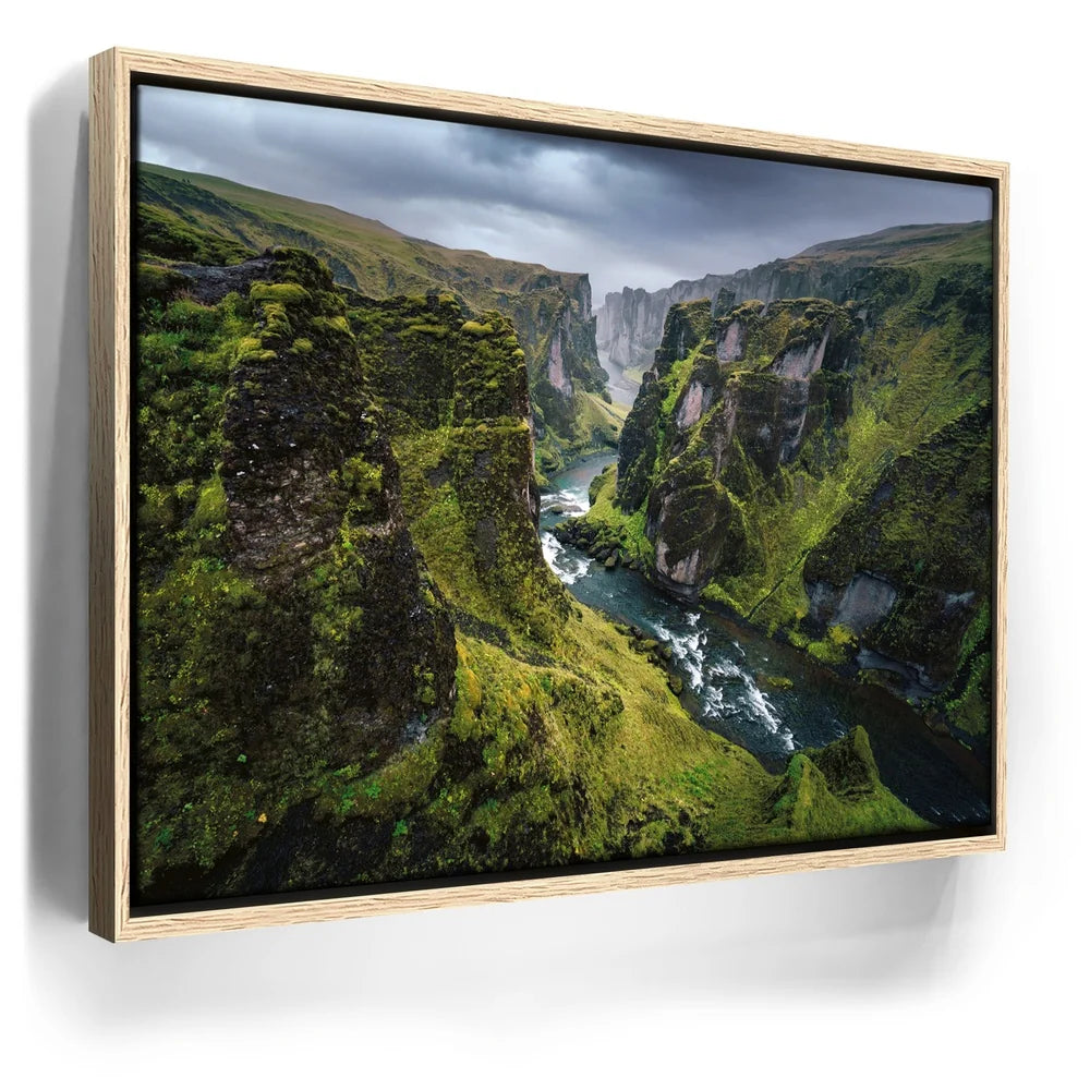 Featured image 9 for Fjarrgljfur Green Canyon - Iceland