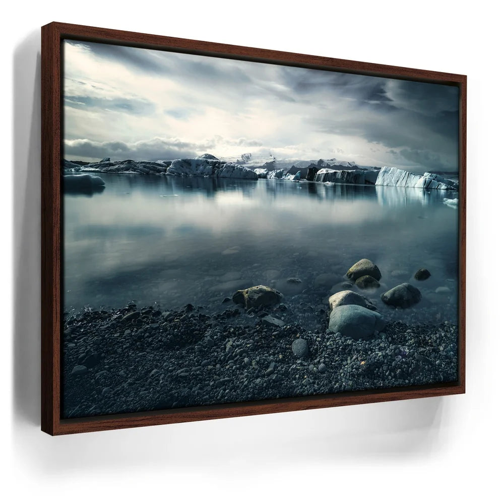 Featured image 10 for Frozen Serenity - Iceland
