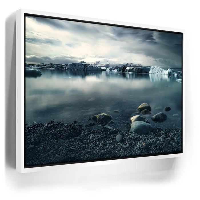 Featured image 6 for Frozen Serenity - Iceland