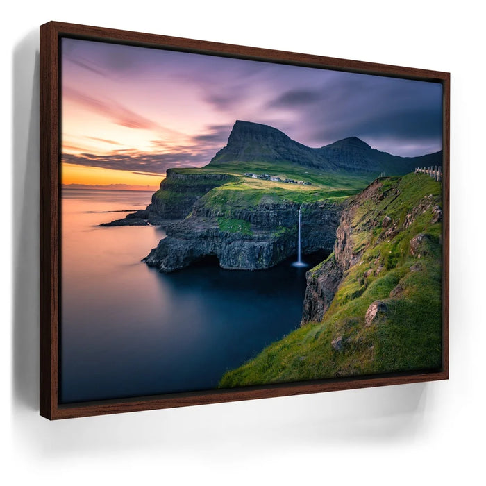 Featured image 10 for Gásadalur - Sunset