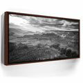 Featured image 10 for Grand - Black and White