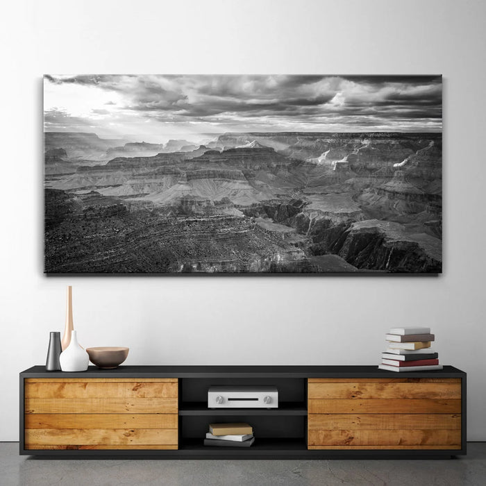 Featured image 2 for Grand - Black and White