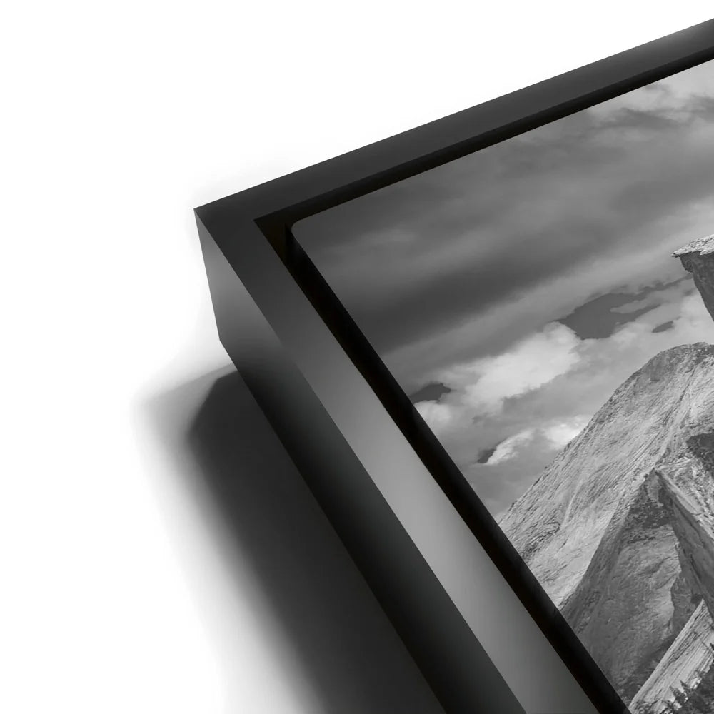 Featured image 11 for Granite Sentinel - BW