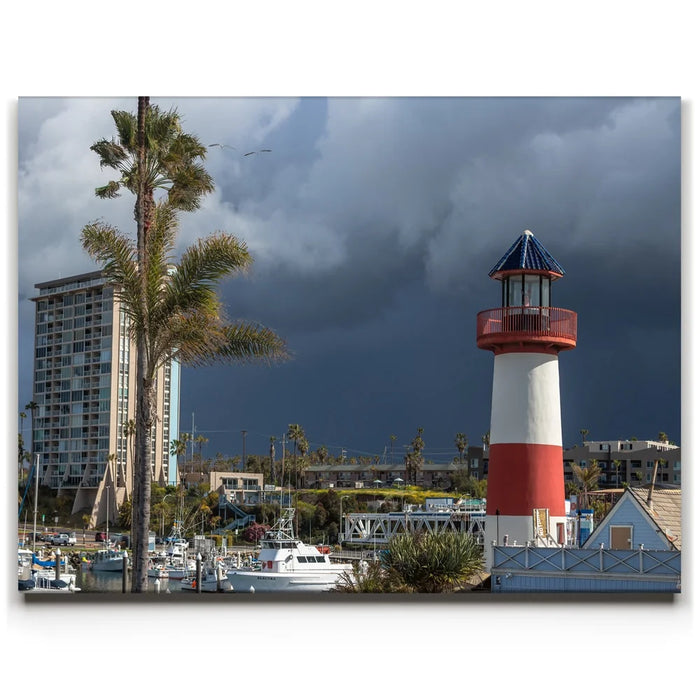 Featured image 1 for Harbor Light