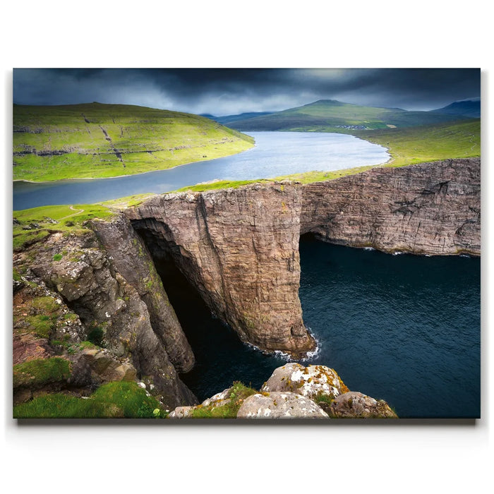 Featured image 1 for Hypnotic Waterscapes - Faroe