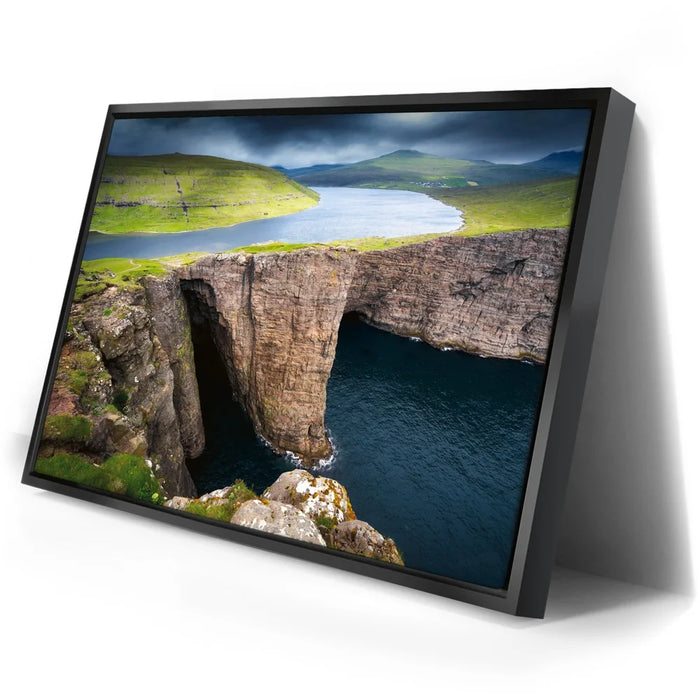 Featured image 2 for Hypnotic Waterscapes - Faroe