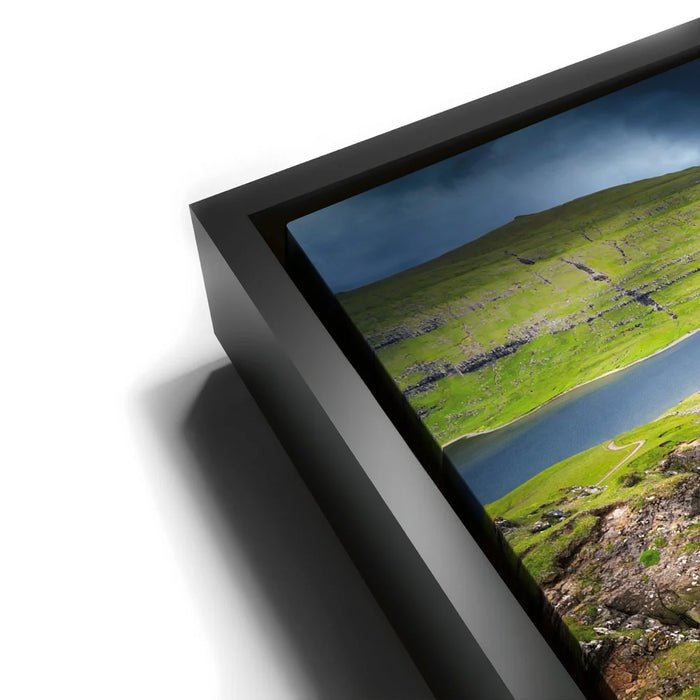 Featured image 11 for Hypnotic Waterscapes - Faroe