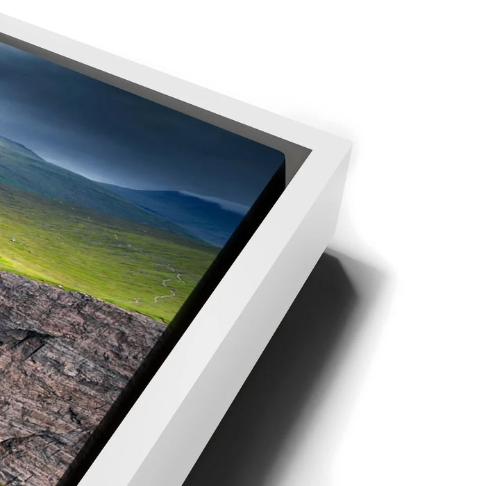 Featured image 13 for Hypnotic Waterscapes - Faroe