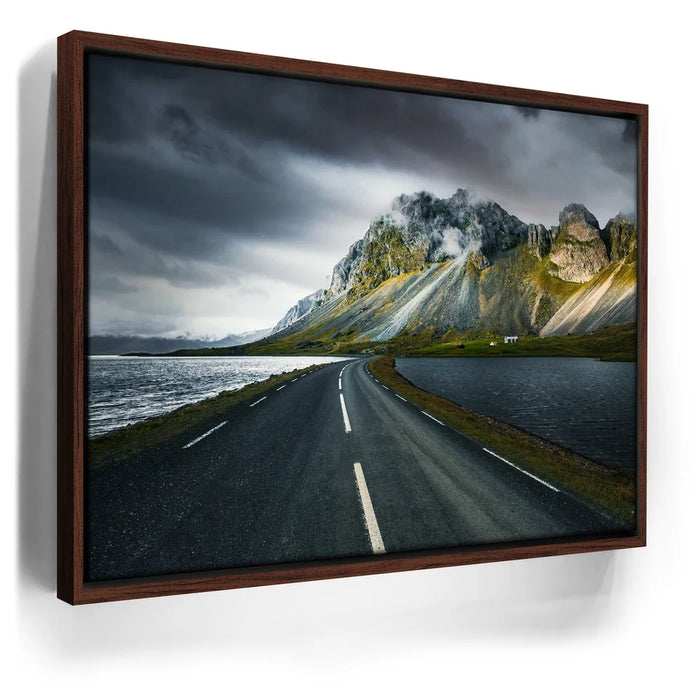 Featured image 10 for Icelandic Road