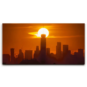 Lower Manhattan Sklyine Panorama And The Sun As Its Crown