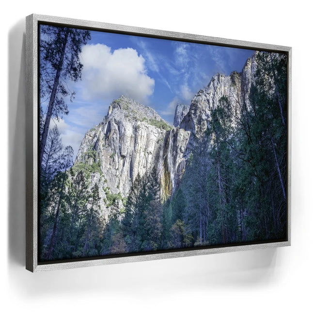 Featured image 8 for Majestic Bridalveil Fall Yosemite