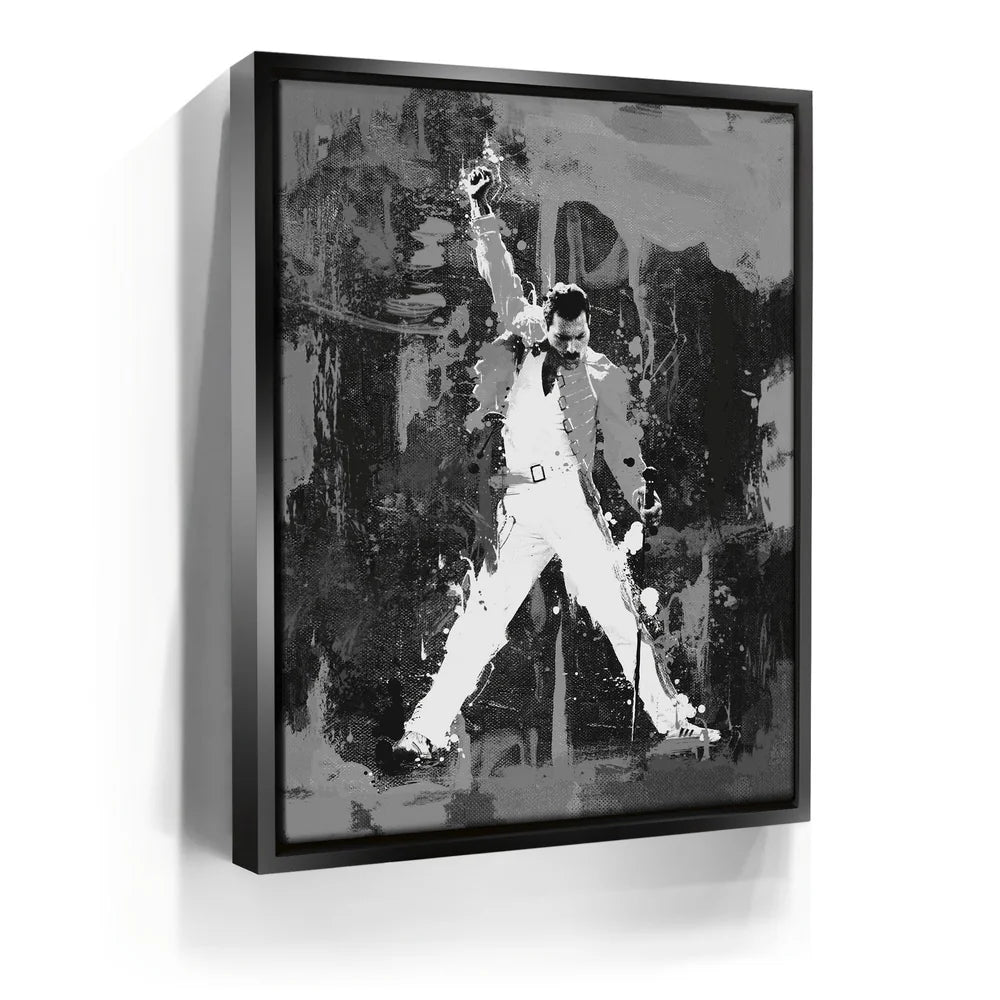 Featured image 5 for Mamaaa! - Black & White
