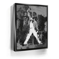 Featured image 5 for Mamaaa! - Black & White