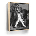 Featured image 9 for Mamaaa! - Black & White