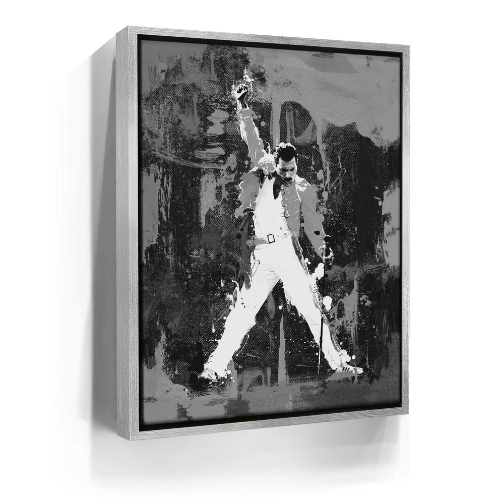 Featured image 8 for Mamaaa! - Black & White