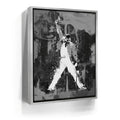 Featured image 8 for Mamaaa! - Black & White