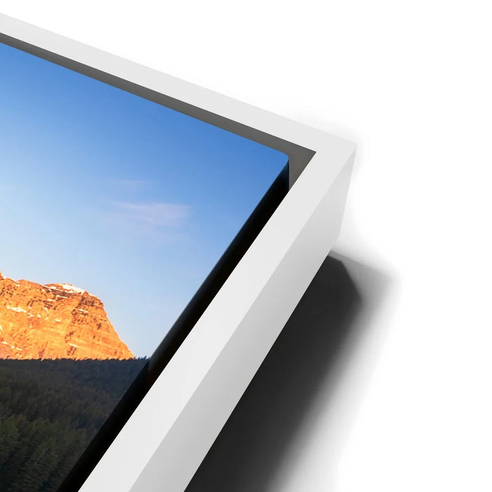 Featured image 13 for Moraine Lake - Banff, Canada