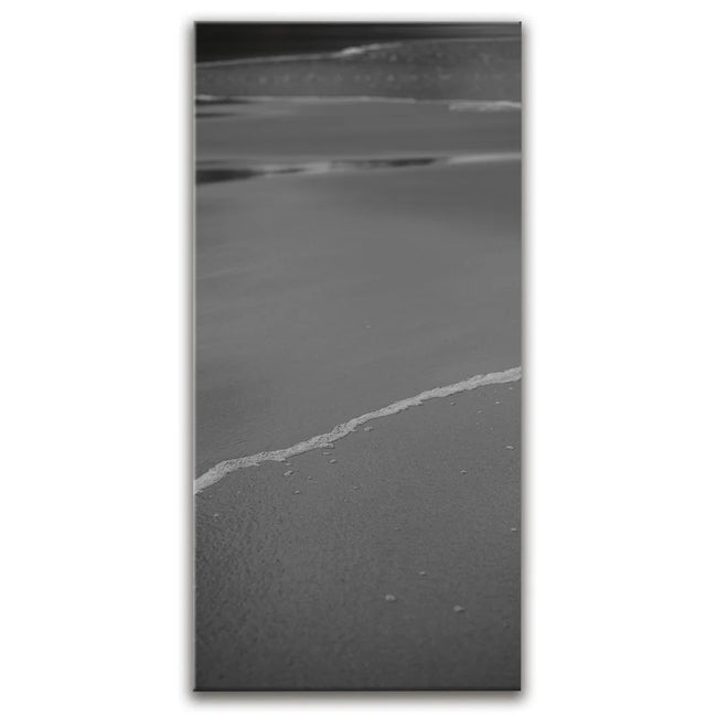 Featured image 1 for Ocean Lines - B&W