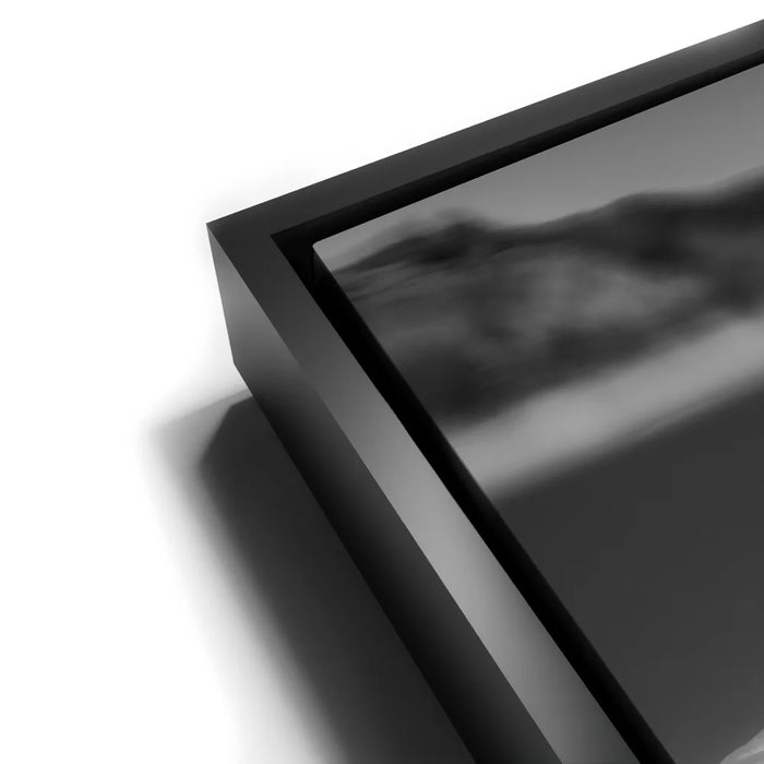 Featured image 11 for Overlap B&W - Tahiti