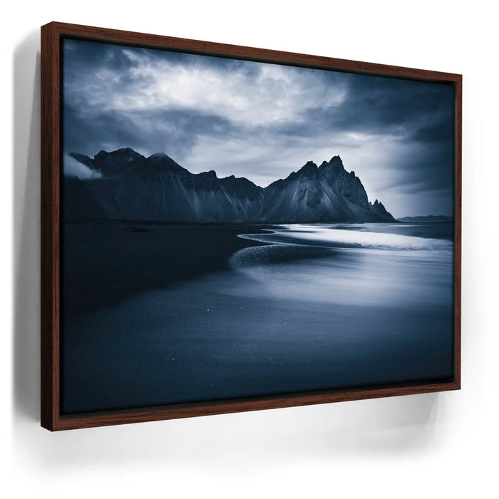 Featured image 10 for Peaceful Moment on the Black Sand Beach - Iceland