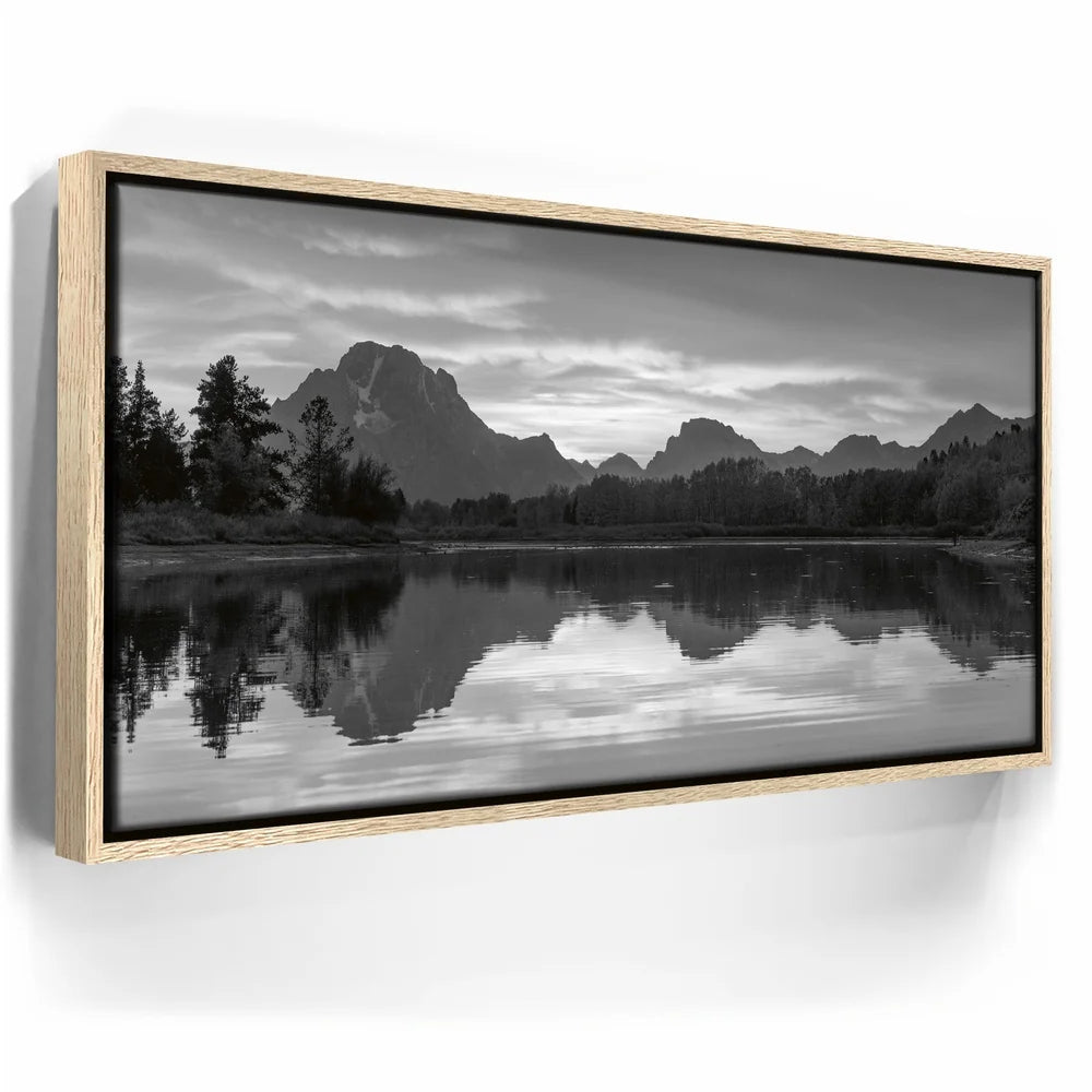 Featured image 9 for Slow Gold - Black and White