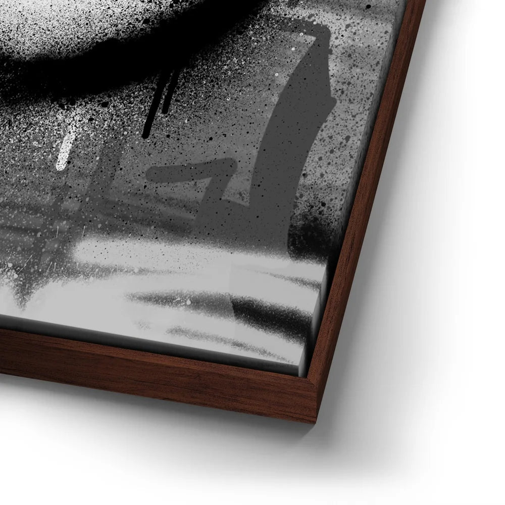 Featured image 14 for Smile - Black and White - Graffiti