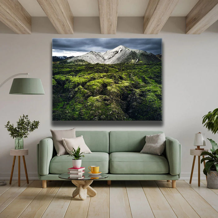 Featured image 2 for Snowy Serenity - Iceland