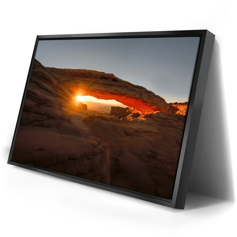 Featured image 2 for Sunrise at Mesa Arch, Canyonlands NP, Utah