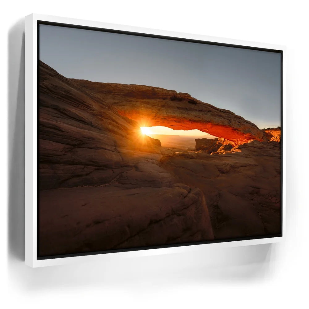 Featured image 6 for Sunrise at Mesa Arch, Canyonlands NP, Utah