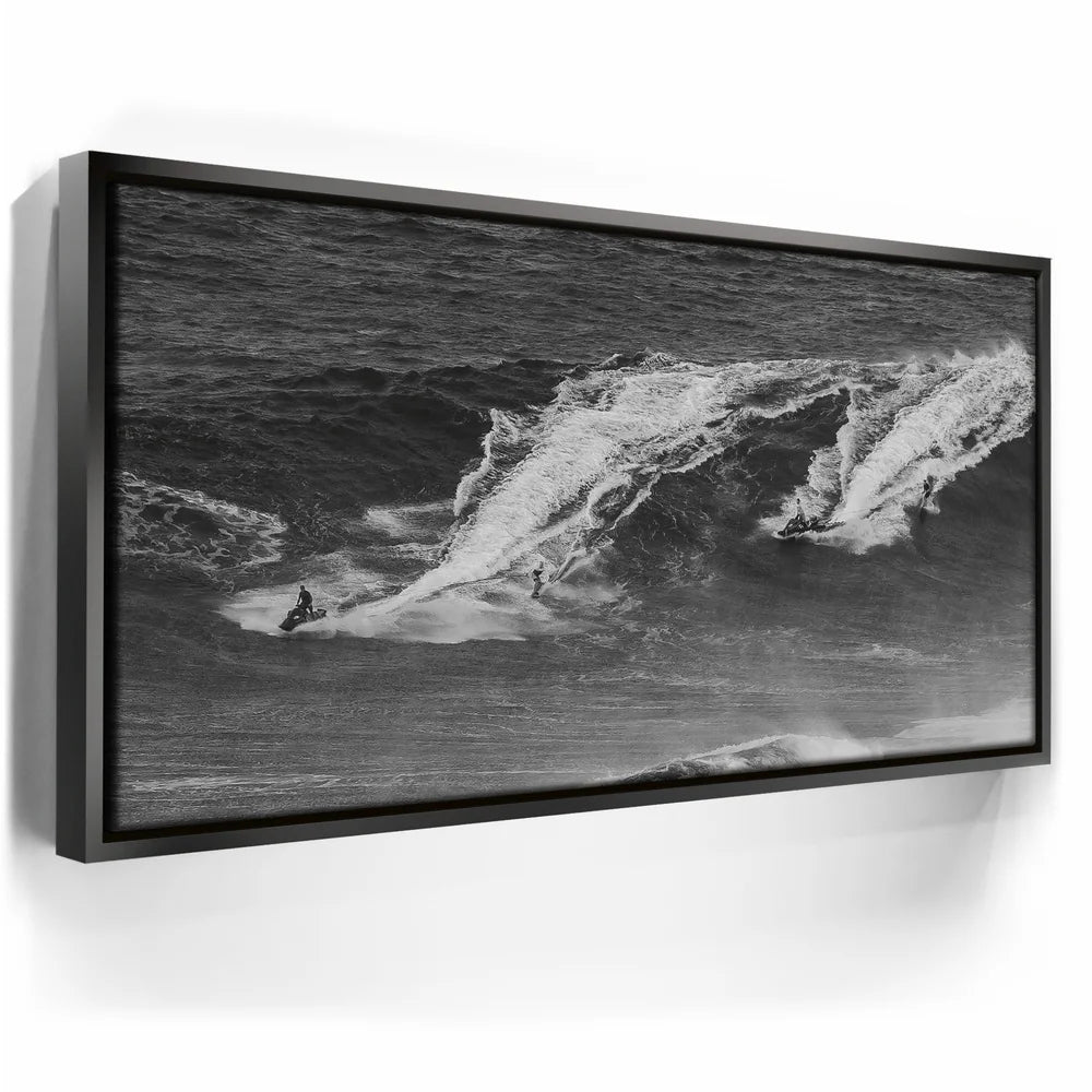 Featured image 5 for Surfing Jaws, Maui - B&W