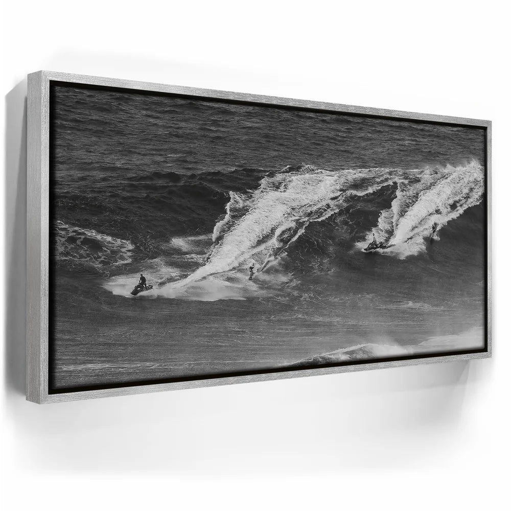 Featured image 8 for Surfing Jaws, Maui - B&W