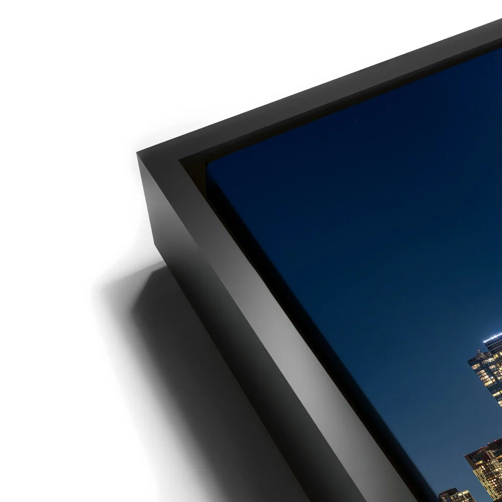 Featured image 11 for Tribute In Light And 1 World Trade Center Panorama