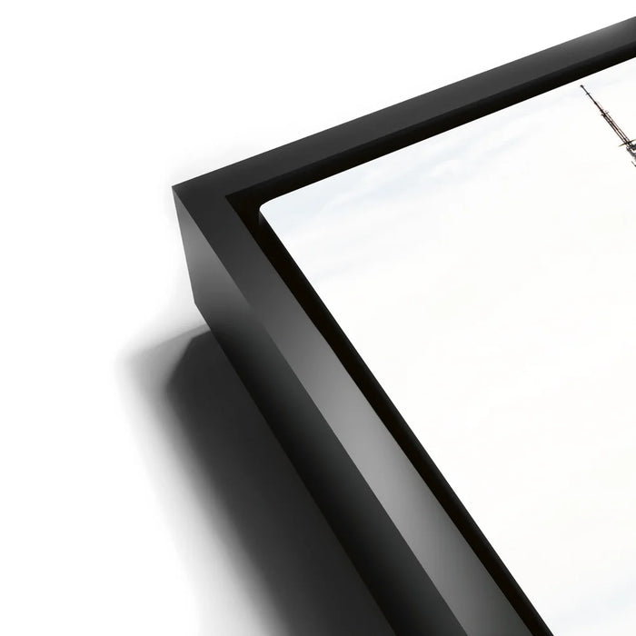 Featured image 11 for Vertical View Of The Top Empire State Building