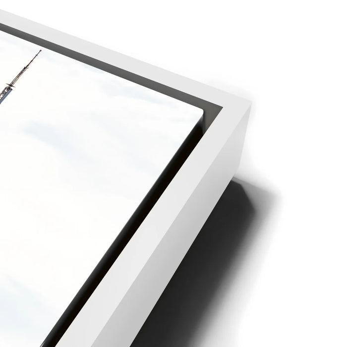 Featured image 13 for Vertical View Of The Top Empire State Building